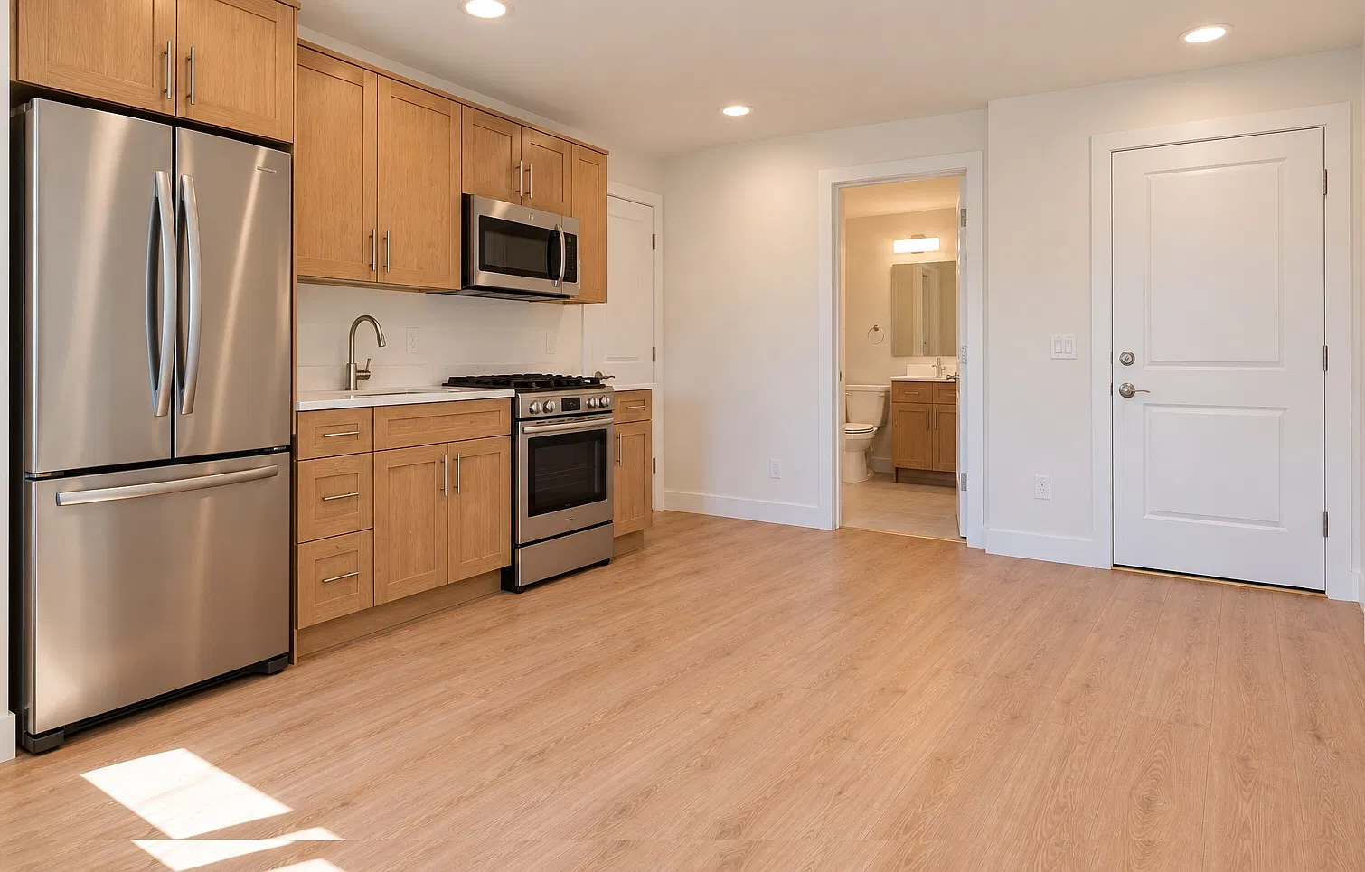 Studio, 300 sqft, $1,095 — Photo 4