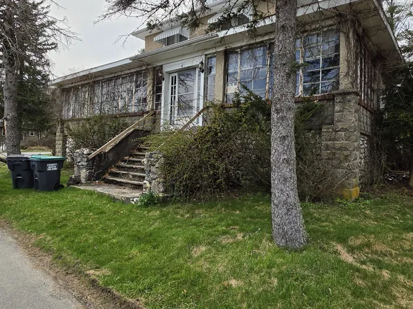 6 Evergreen Ln, Bloomingburg, NY 12721