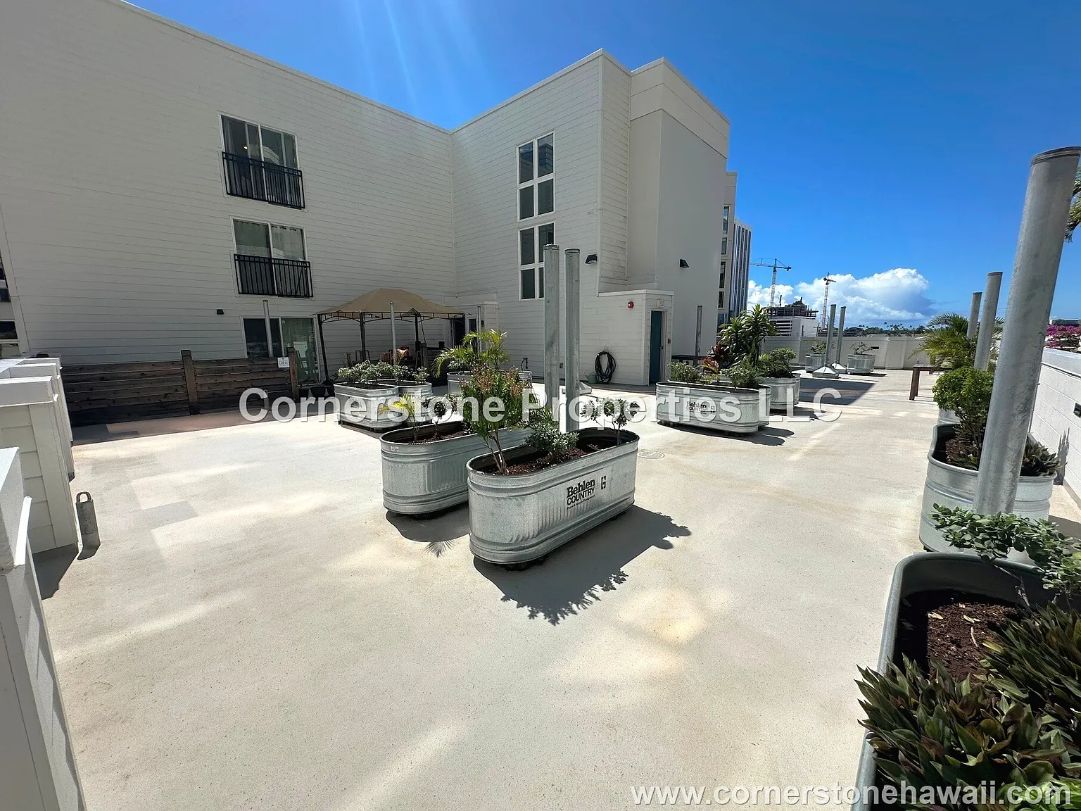 1604HOR - 1 — Photo 3