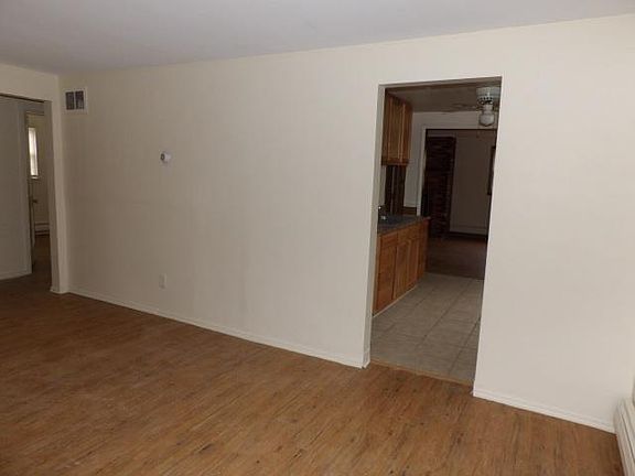4th image of 137 N Beverly Ave