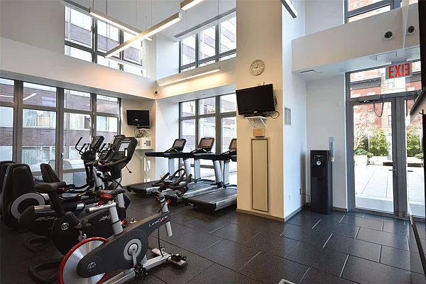 Rented by Triplemint | media 38