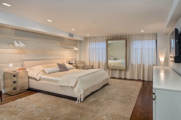 Sold by Fox Residential Group | media 5
