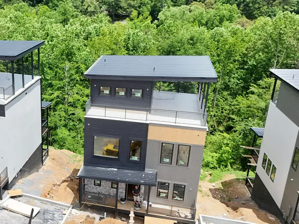 2957 Tipi Way, Pigeon Forge, TN 37863