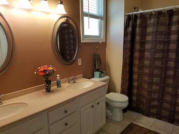5th image of 2551 Avalon Woods Dr