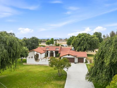 249 Moon Ranch St, Bakersfield, CA, 93314