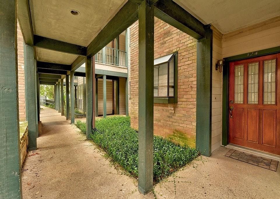 1st image of 1741 Spyglass Dr #1-124