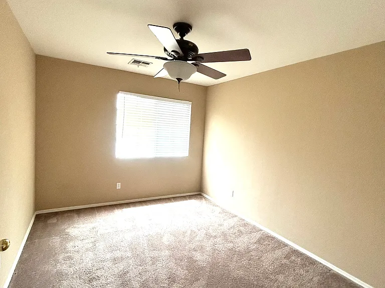 3174 W Carlos Ln — Photo 20