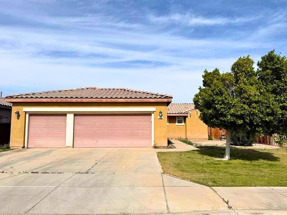 1st image of 278 W La Paz Dr