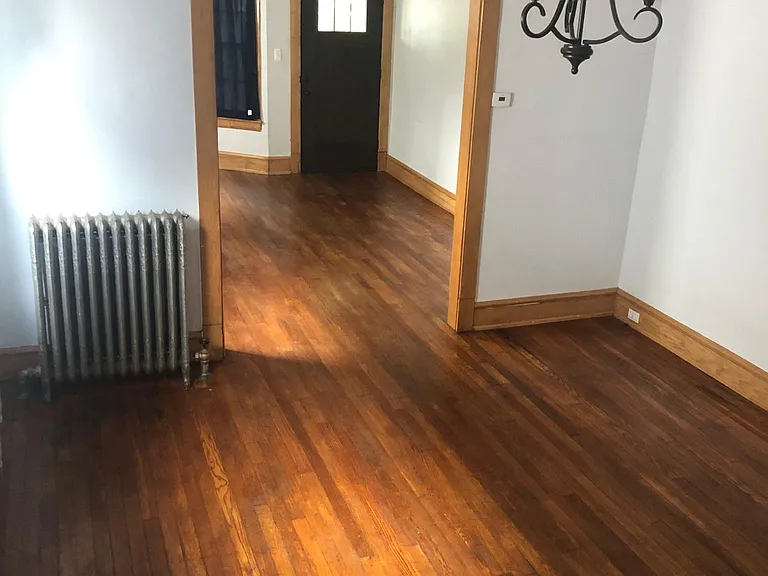 1373 Cove Ave — Photo 2