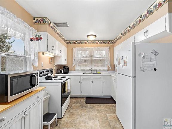 3rd image of 1113 Avenue D
