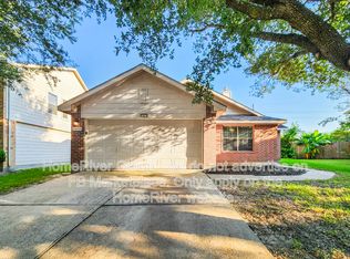 10606 Gold Finch Rd, Baytown, TX 77523