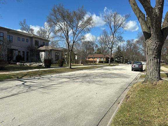 5th image of 9637 Kildare Ave