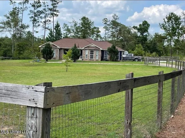 21860 Old Dossett Rd, Picayune, MS 39466