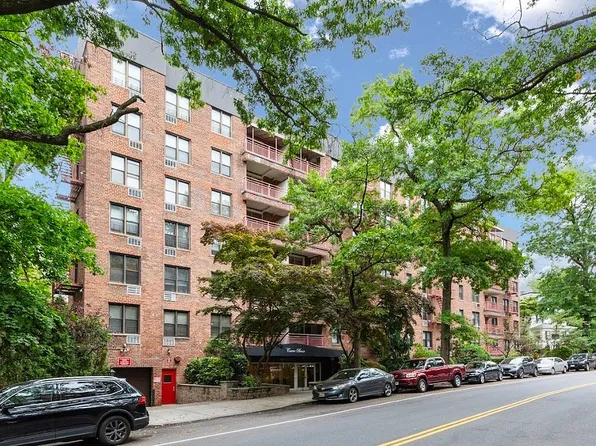 43-25 Douglaston Pkwy Unit 6K, Little Neck, NY 11363