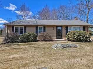 22 Slipper Hill Ln, Jefferson, MA 01522