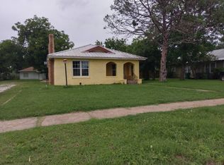1115 2nd St, Graham, TX 76450