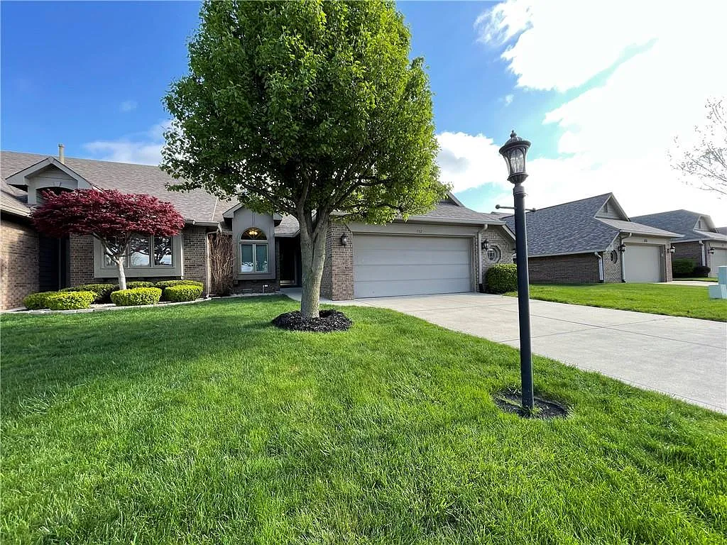 732 Cottage Ln photo 1