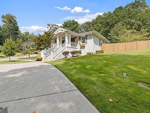 4th image of 2661 Linnwood Dr SE
