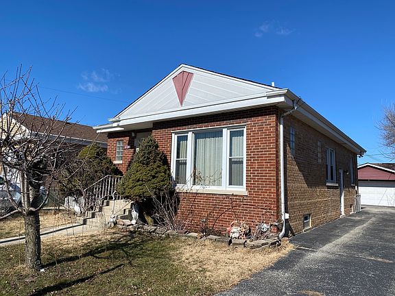 3rd image of 10206 Belmont Ave