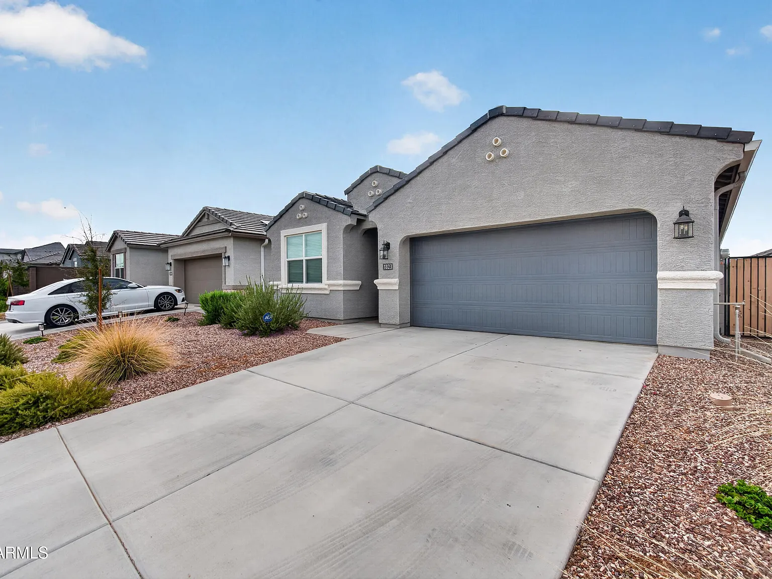 4 bed, 2.5 bath, 1848 sqft, $2,300 — Photo 4