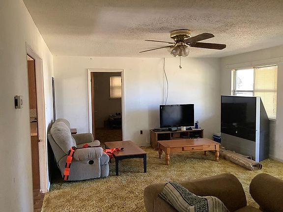 3rd image of 254 Lakeside Dr