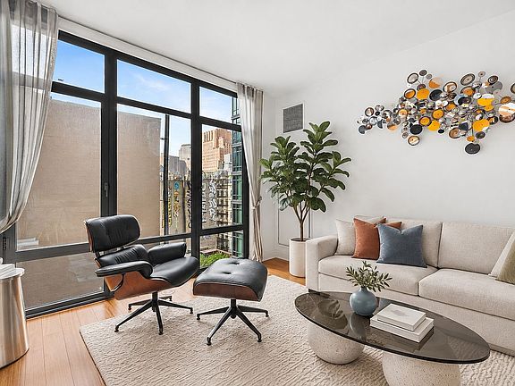 2nd image of 57 Reade St APT 6D