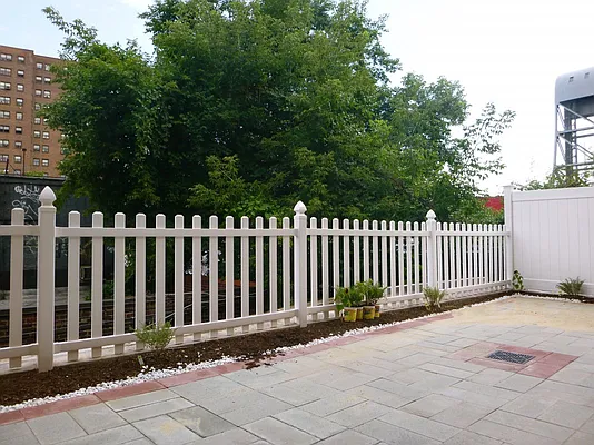 Rented by Bohemia Realty Group | media 19