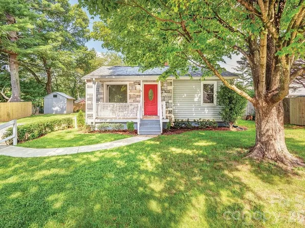 4 La Rue St, Asheville, NC 28806