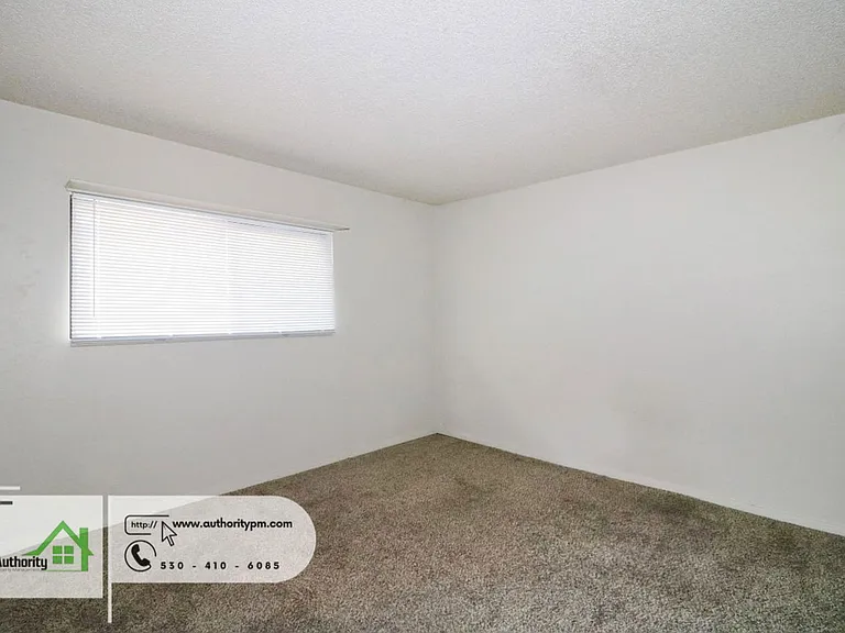 1830 Rosaline Ave — Photo 16
