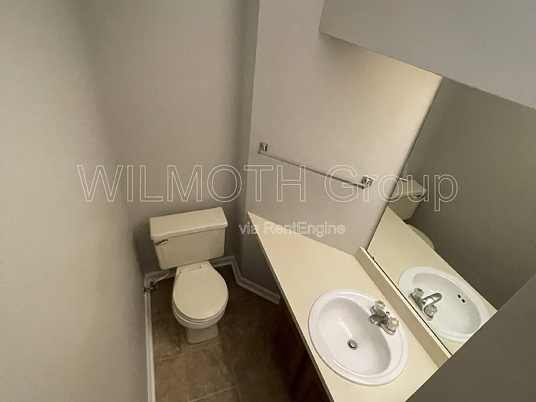8536 Hague Rd — Photo 14