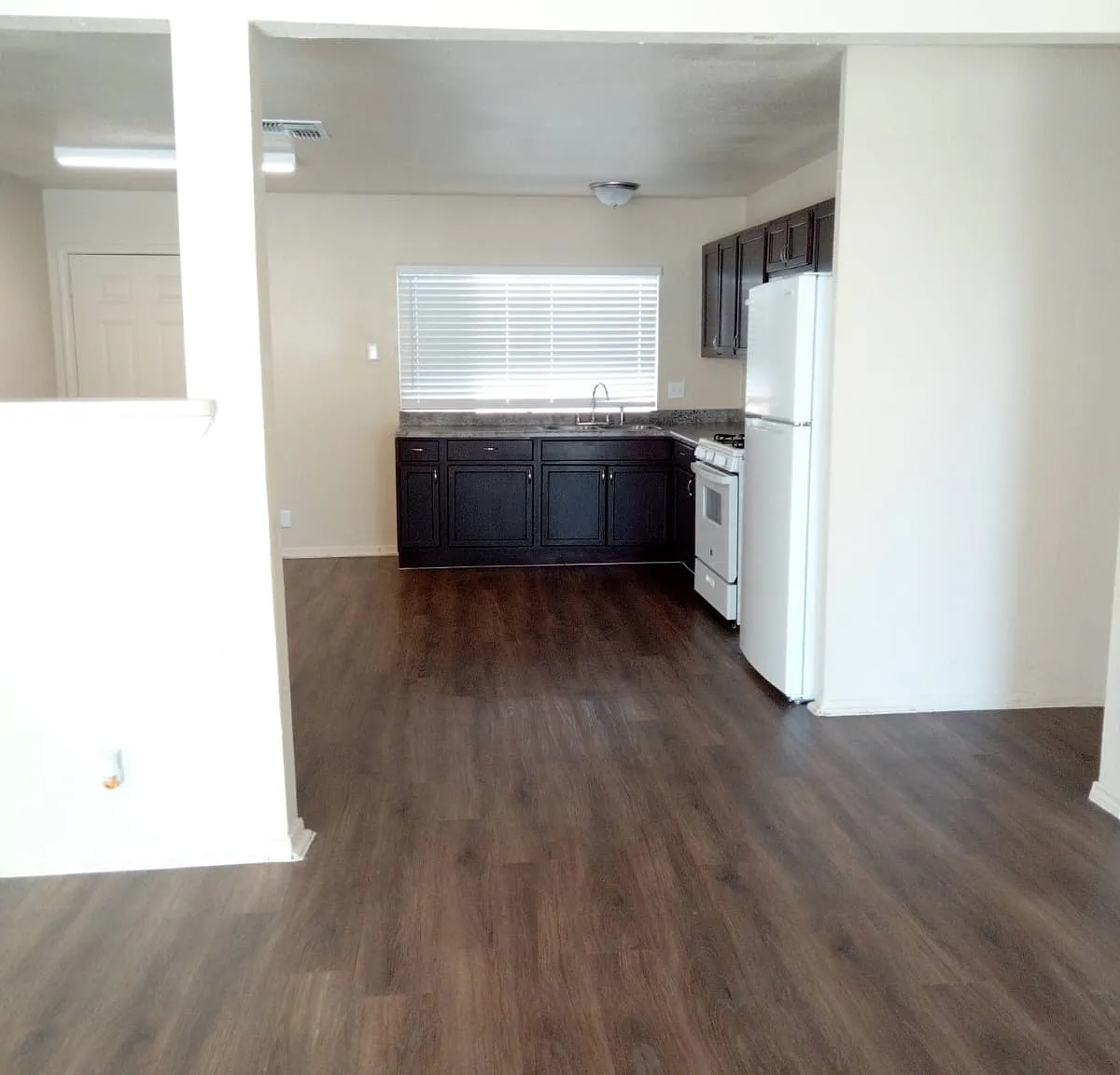 4 bed, 1400 sqft, $1,775 — Photo 2