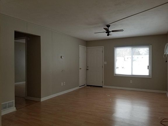 3rd image of 570 Westbrook Ave