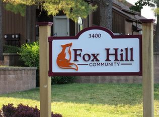 186 Red Cardinal Ct, Poughkeepsie, NY 12603