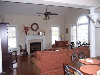 4th image of 310 Wexford Ln