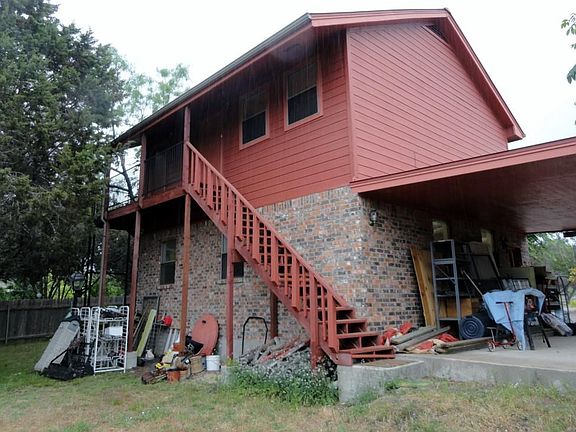 2nd image of 713 S Gabriel Dr