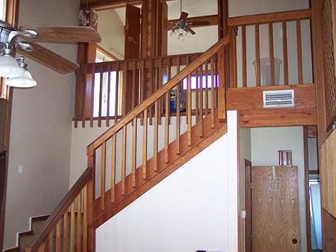 4th image of 22 E Diamond Dr