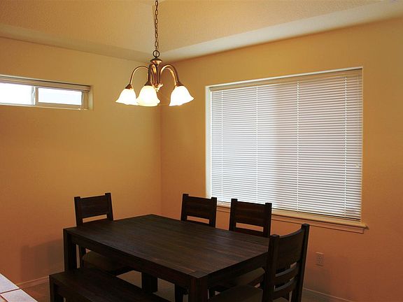 5th image of 2650 Torrey Pines Way