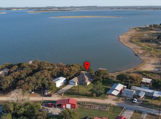 510 Meadow Pond Ct, Runaway Bay, TX 76426