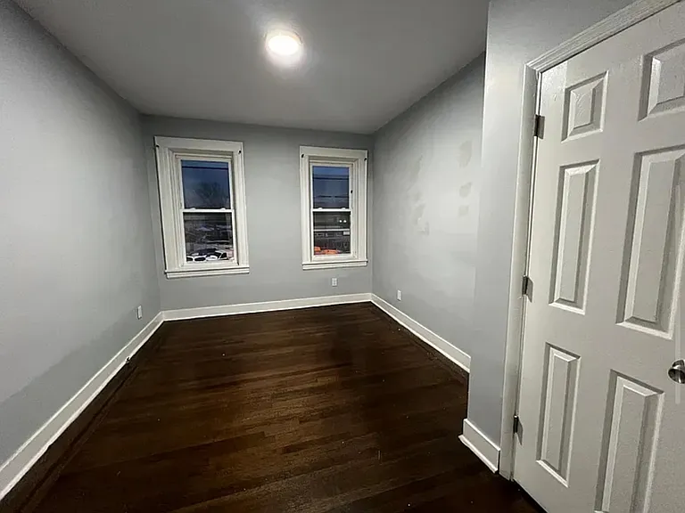 308 Park Ave #B1 — Photo 2