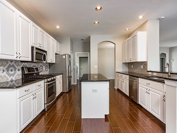 3rd image of 9620 Greenbank Dr