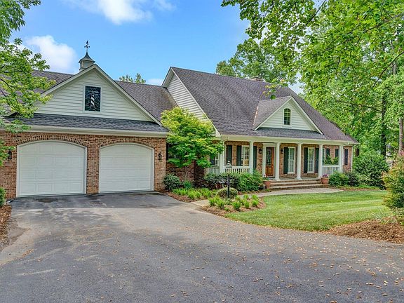 3rd image of 230 Upland Shores Dr