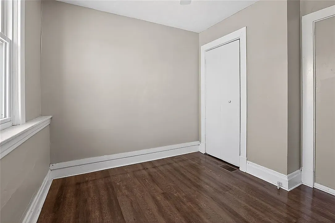 3 bed, 1184 sqft, $1,500 — Photo 2