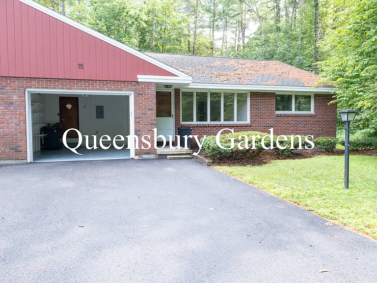 15 Angel Ln — Photo 2