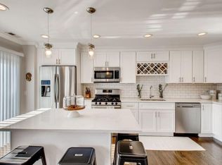 5604 Tinder Dr #3, Rolling Meadows, IL 60008