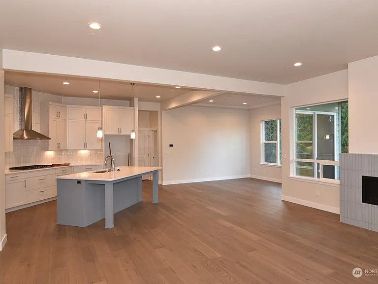 1129 Brookstone Dr — Photo 7