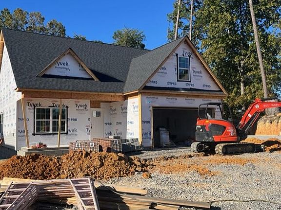2nd image of 230 Eastview Cove Dr SE