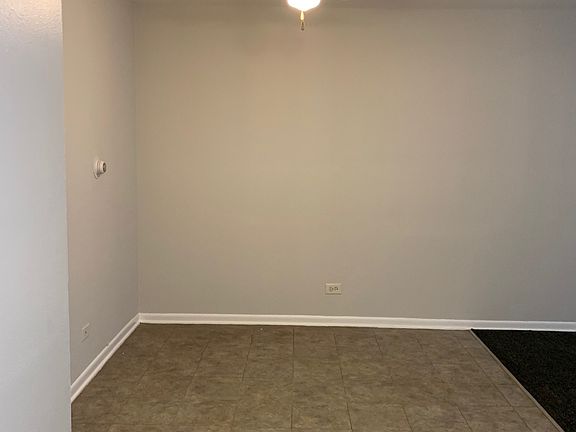 4th image of 1419 N Broadway Ave #10888546