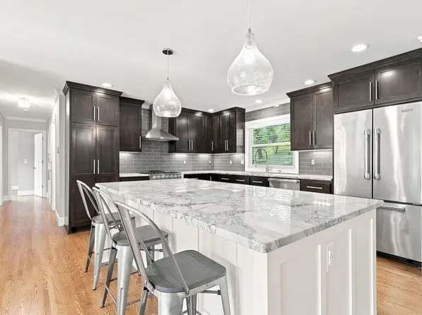 6616 Hillside Ln, Edina, MN 55439