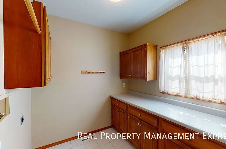 305 E Pine Lake Dr — Photo 26