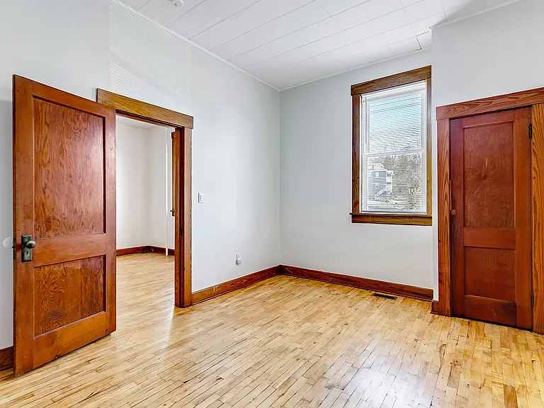 496 Dorsey Ave — Photo 45